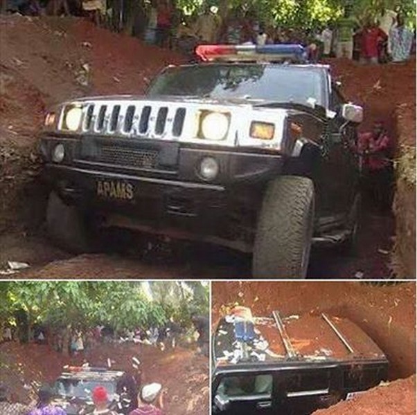 Nigerian Man Uses Hummer Jeep As Coffin To Bury His Mother